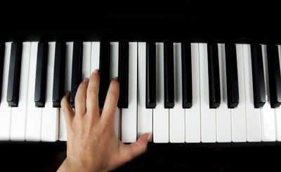 Internetowe lekcje gry na pianinie. Czy są skuteczne?